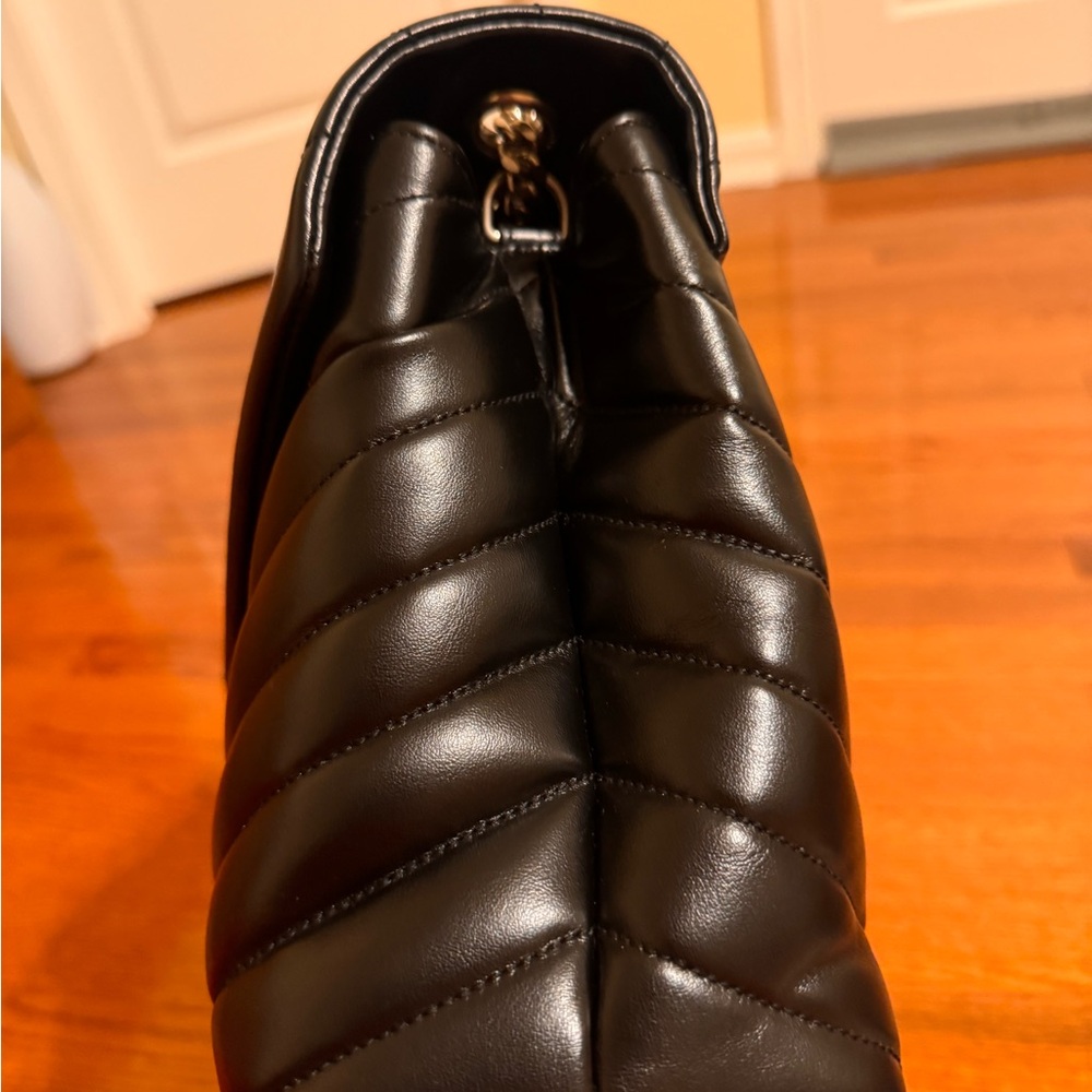 SAINT Laurent Medium Loulou Chain Satchel - Picture 4 of 11